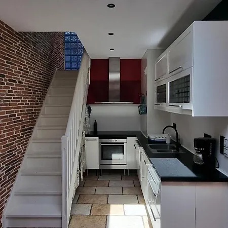 Duplex Climatise De 80m2 En Plein Coeur De La Vieille Toulon