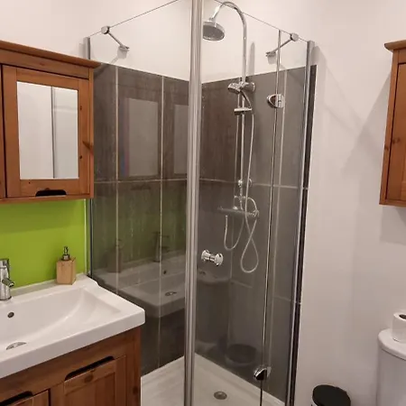 Appartement Duplex Climatise De 80m2 En Plein Coeur De La Vieille