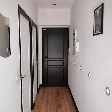 Appartement Duplex Climatise De 80m2 En Plein Coeur De La Vieille Toulon